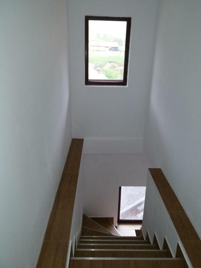 Lip Si Ely Hotel Dimbovicioara Luaran gambar